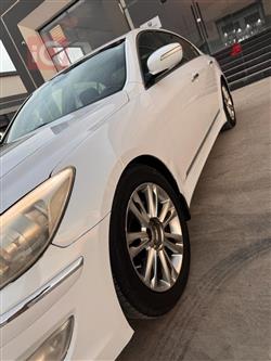 هیوندای جێنسس